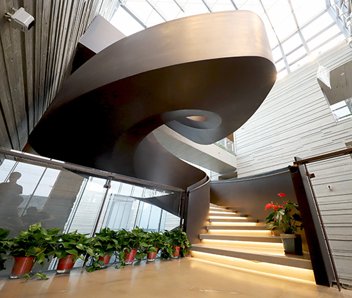 7种材质室内钢结构旋转楼梯常见的样式，更喜欢哪一种呢？